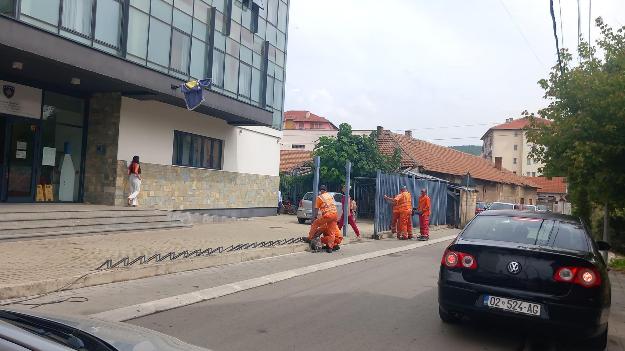 Largohen rrethojat nga objekti i komunës