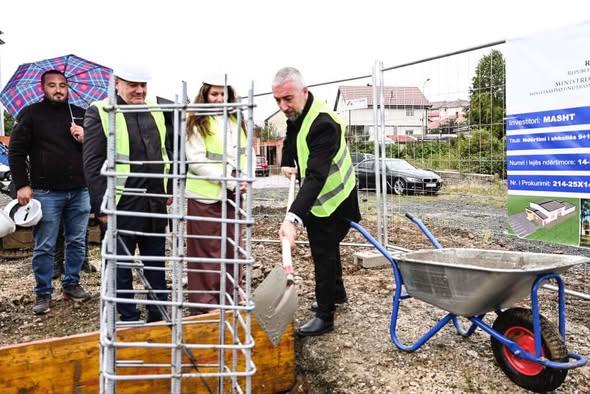 Postavljen kamen temeljac za prvu albansku školu u Naselju Bošnjačka